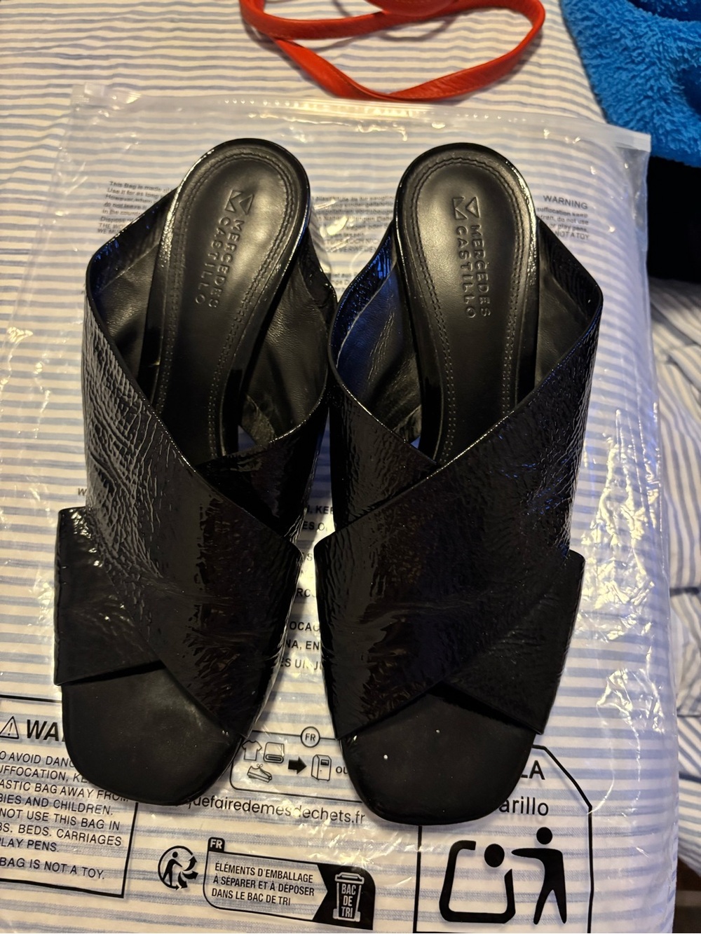 Mercedes Castillo black leather patient slides 9.5